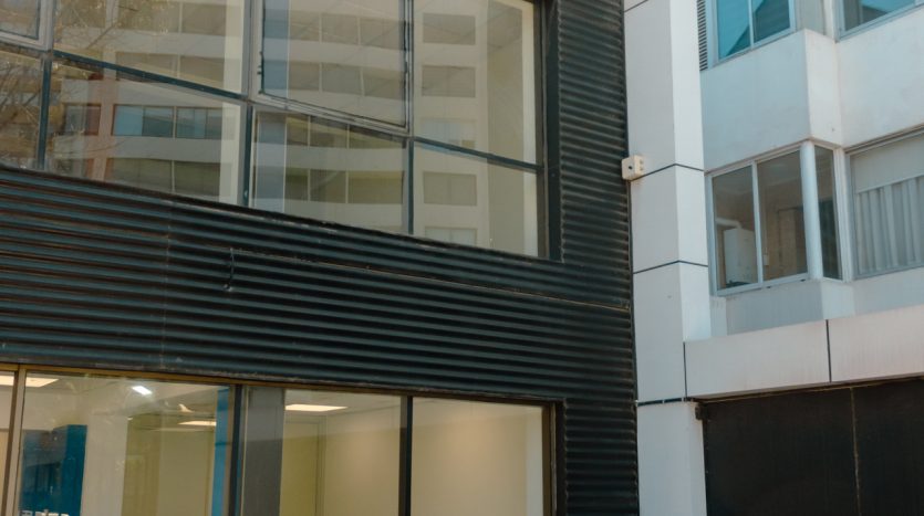 4 Poniente