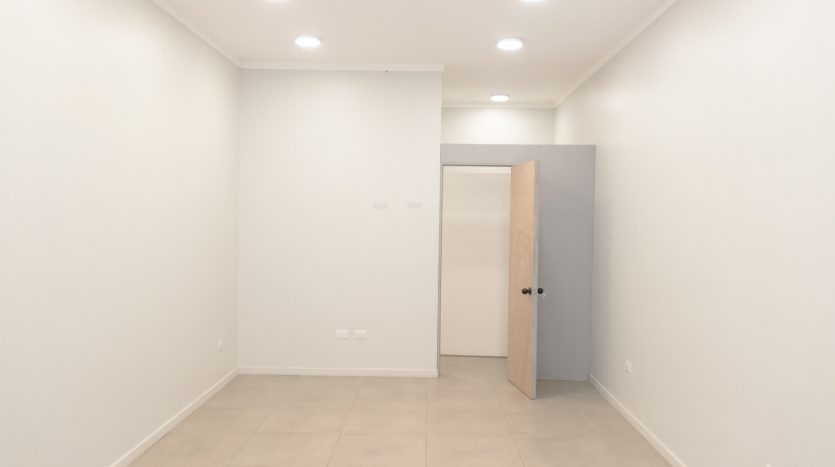 MG